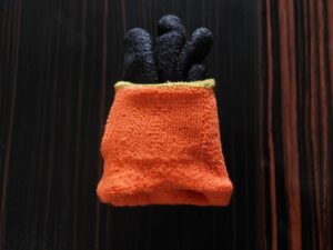 دستکش ضد برش کرکی tang wang مخصوص فصول سرد