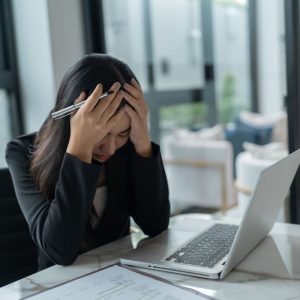 تاثیر استرس شغلی بر کارکنان و نقش آن در عملکرد کاری